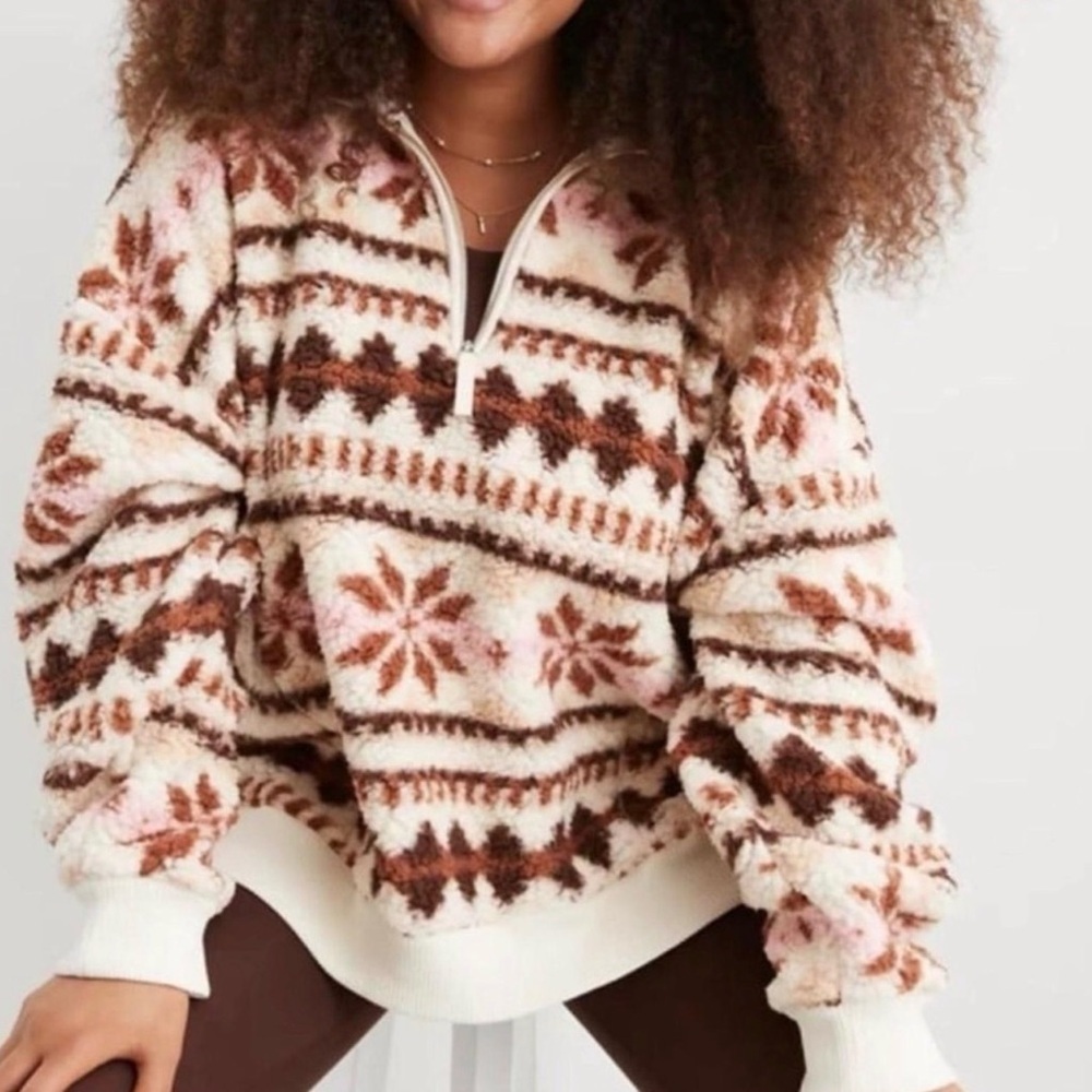 Aerie Hometown Holiday Quarter Zip Sweatshirt